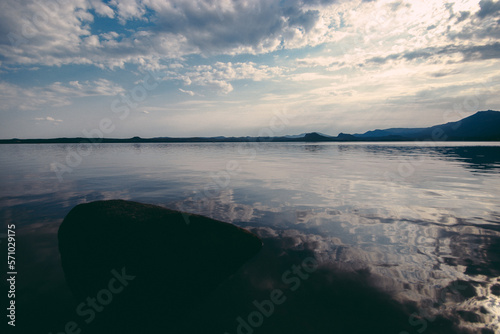 Lake skyline © Julia