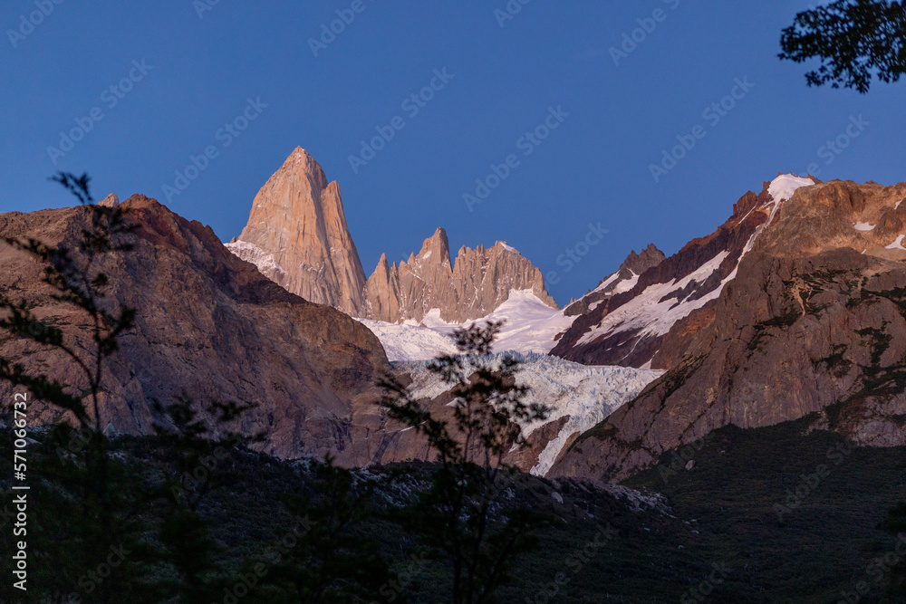 Beautiful Glaciar Piedras Blancas in the first morning light while hiking to Laguna de los Tres and Mount Fitz Roy in Patagonia, Argentina, South America 
