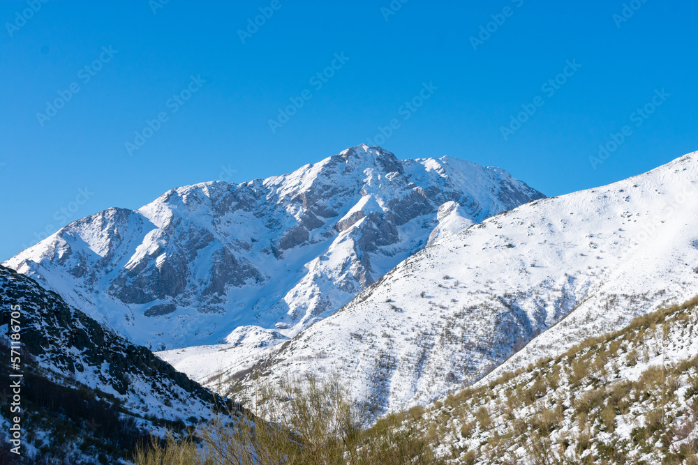 beautiful snow mountains with blue sky on a sunny day