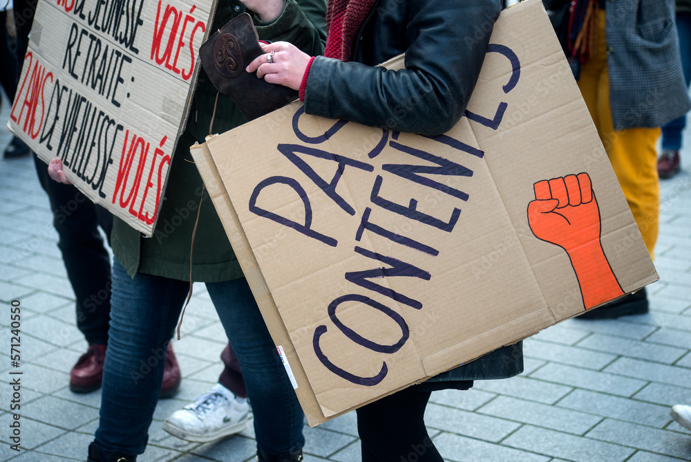 Φωτογραφία Strasbourg - France - 11 February 2023 - people protesting in the street with pl