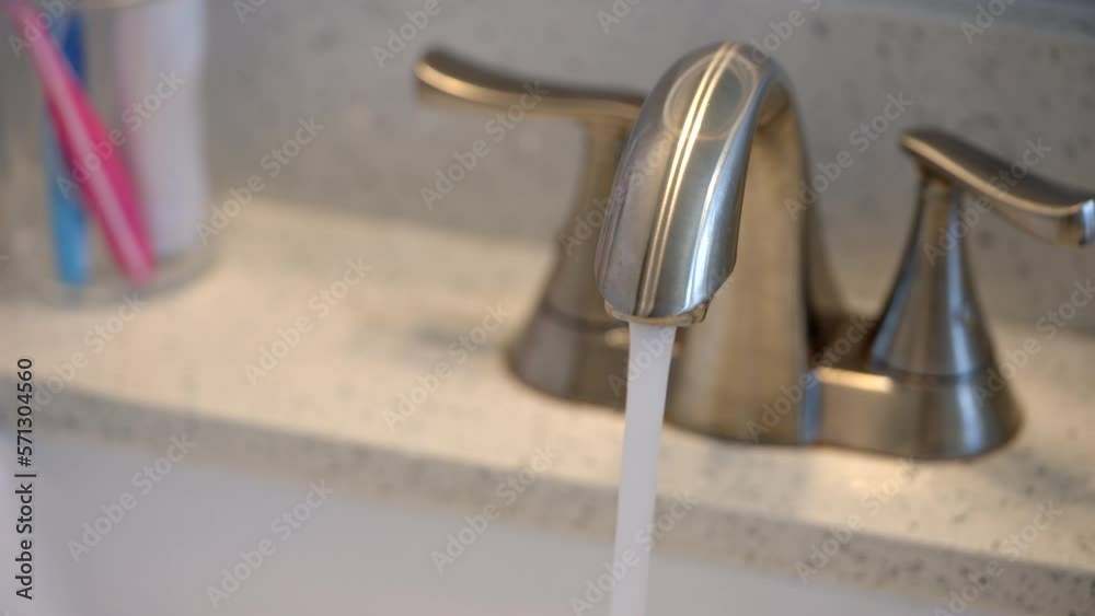 Water from kitchen faucet sink 4k with audio