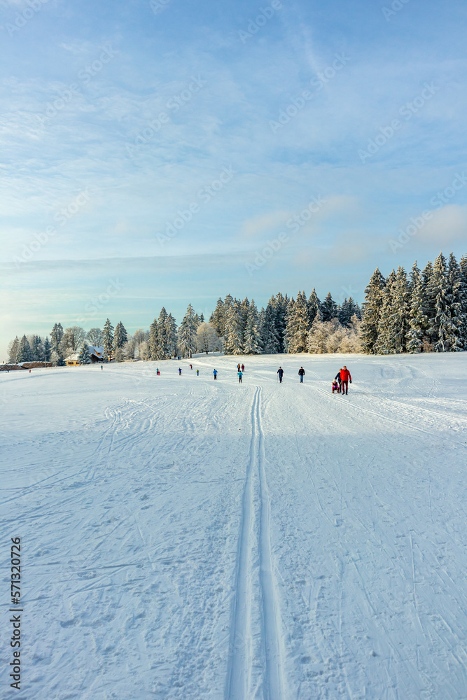 Schöne Winterlandschaft auf den Höhen des Thüringer Waldes bei Oberhof - Thüringen - Deutschland Schöne Winterlandschaft auf den Höhen des Thüringer Waldes bei Oberhof - Thüringen - Deutschland