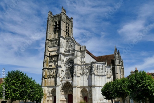 la cathédrale Saint-Etienne à Auxerre