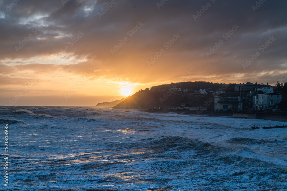 Obraz premium sunrise over the sea