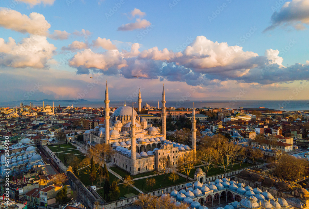 Naklejka premium Suleymaniye Mosque Drone Photo, Fatih Istanbul, Turkey