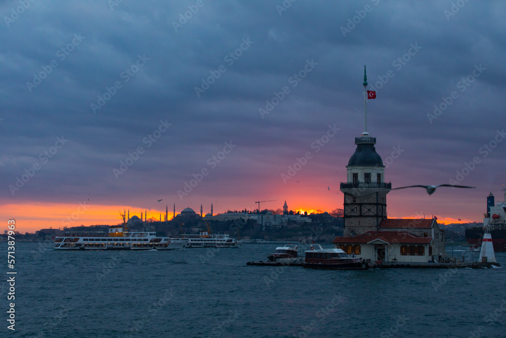 Maiden's Tower in the Sunset, Uskudar Istanbul, Turkiye