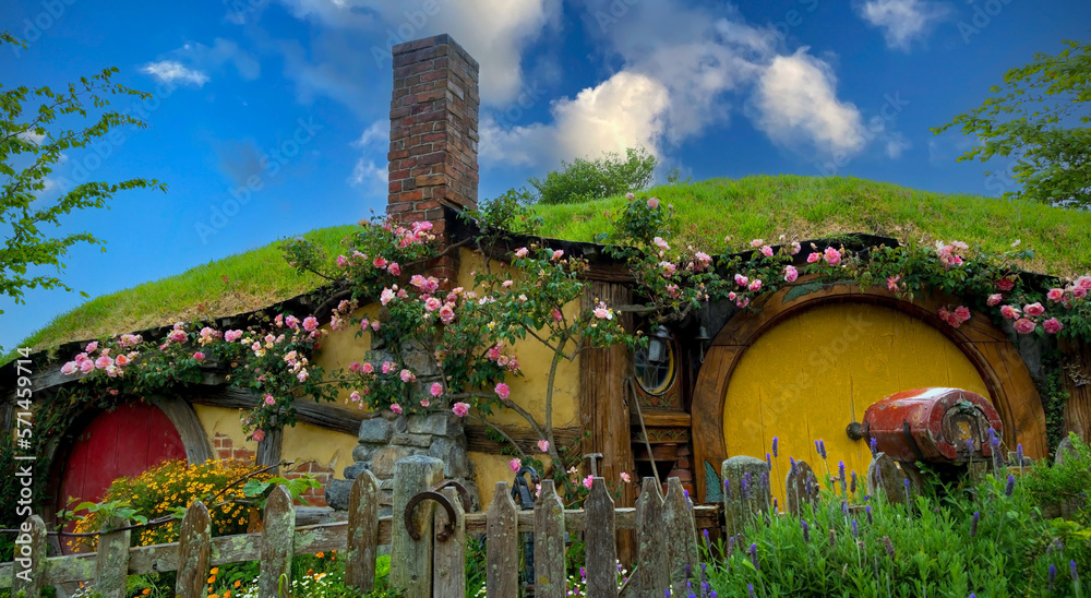 MATAMATA- NEW ZEALAND -NOVEMBER -2- 2022: Hobbiton - movie set created ...