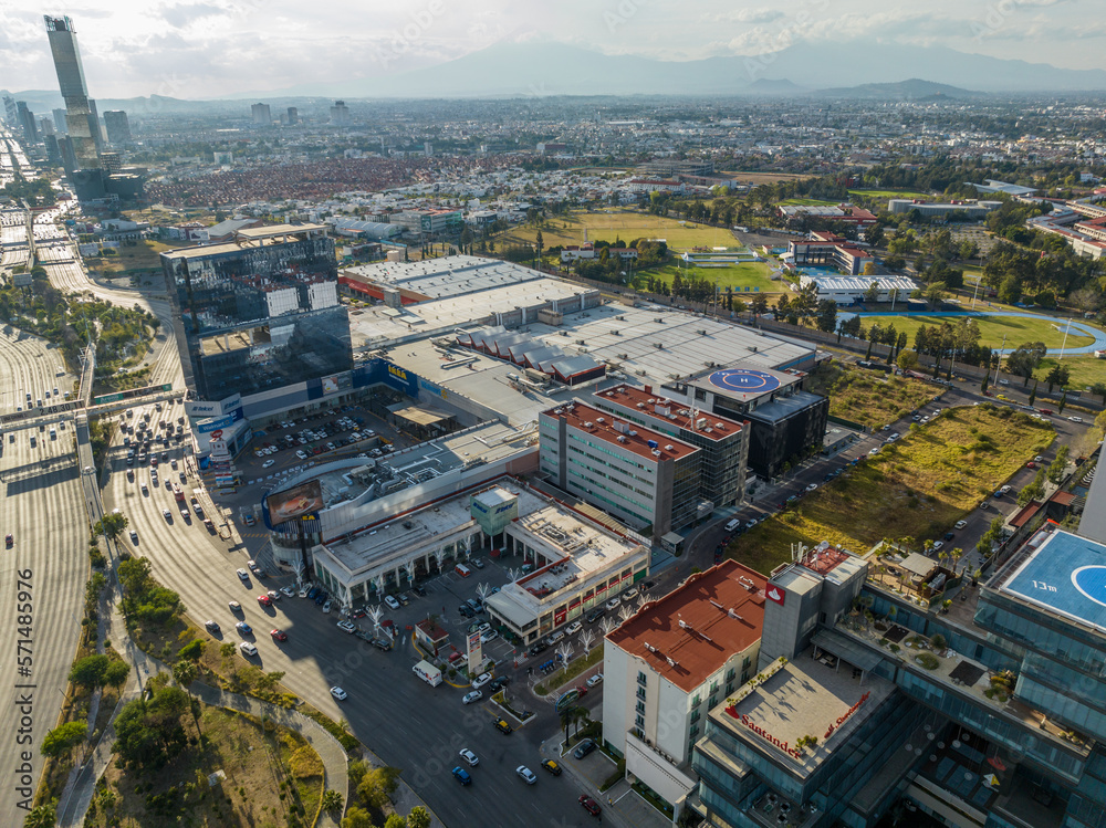 Fototapeta premium Beautiful aerial view of the city of Puebla in Mexico.