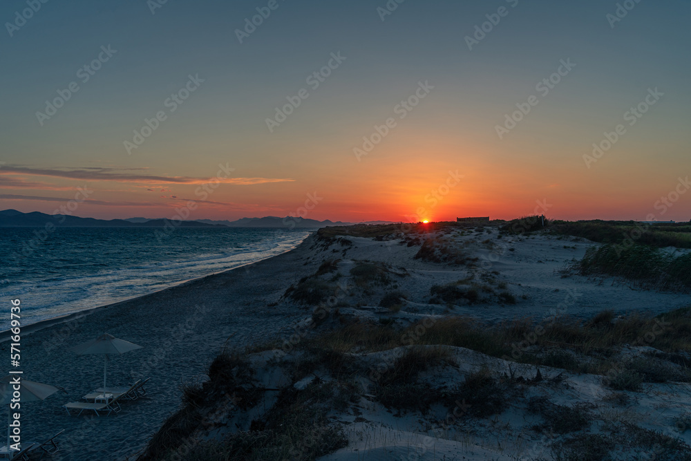 Wschód słońca nad morzem Egejskim, Wyspa Kos o poranku