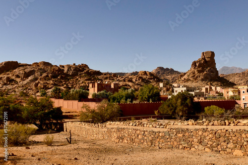 Marocco, formazioni rocciose nella regione di Tafrout. photo
