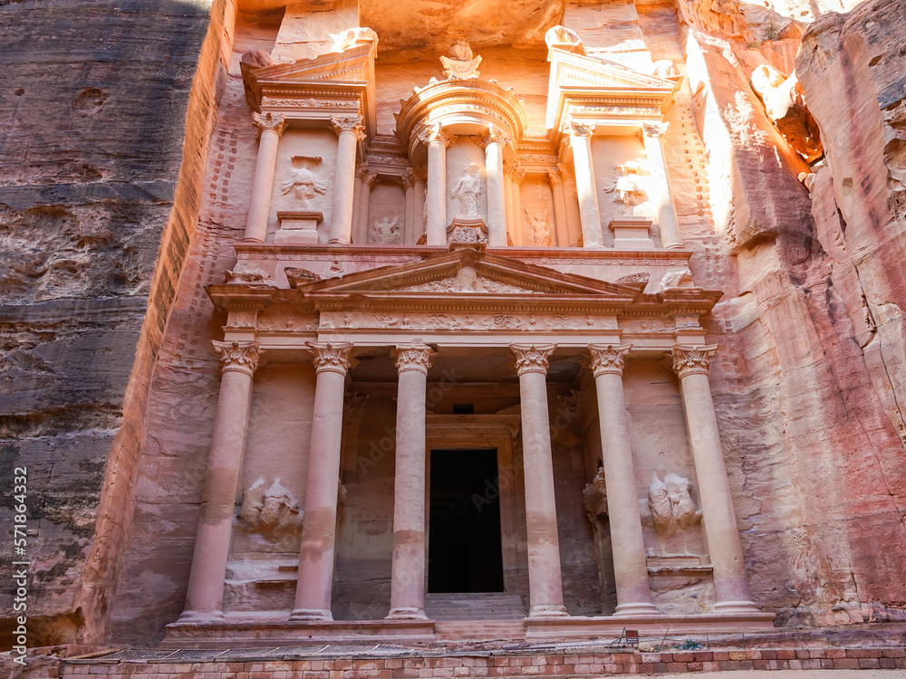 The Tresury Al Khazneh, famous temple in Petra Nabatean city, famous site in Jordan