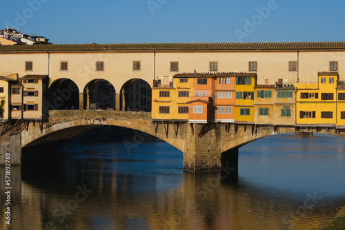Detail of Ponte Vecchio ("Old Bridge")   in Florence, Italy © travel nature