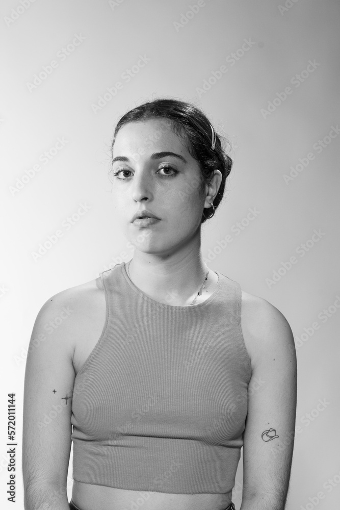 impromptu lighting session with young model without makeup impromptu lighting session with young model without makeup
