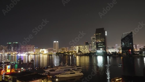 Dubai Creek at night - Timelapse