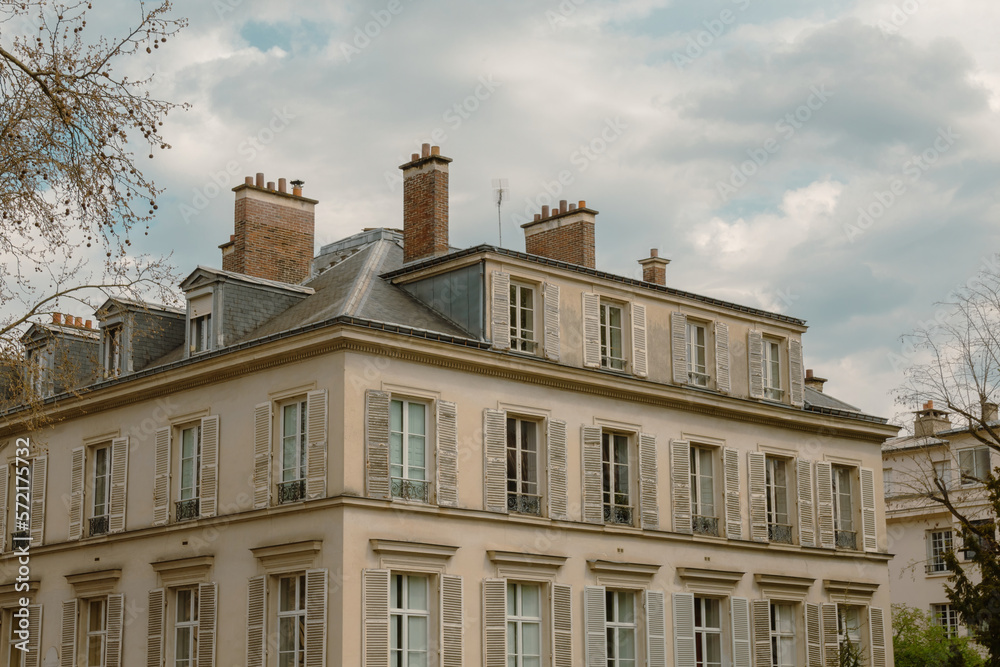 Fototapeta premium old building in the city