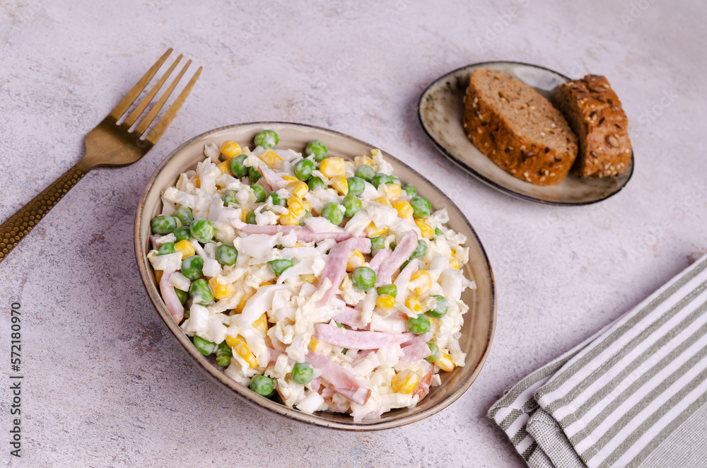 Vegetable salad with bacon Vegetable salad with bacon