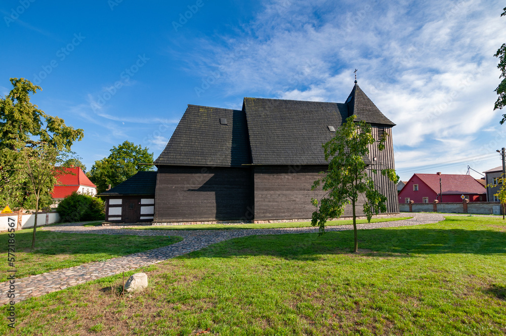 Fototapeta premium Church of Saint Apostles Szymon and Judy Tadeusz in Kosieczyn, Lubusz Voivodeship, Poland