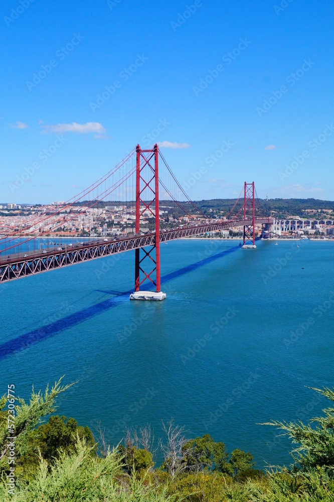 lisbonne pont du 25 avril portugal