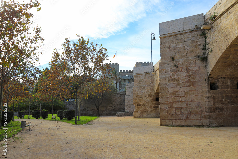 valencia puerta de entrada fortificada puente medieval  4M0A7580-as23