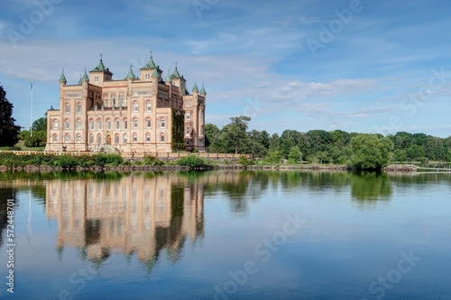 château de Stora Sundby castle en Suède sur le lac de Hjälmaren près de Orebro © Lotharingia