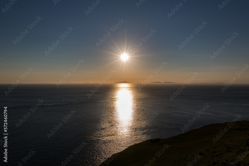 Sonnenuntergang auf der Isle of Skye in Schottland