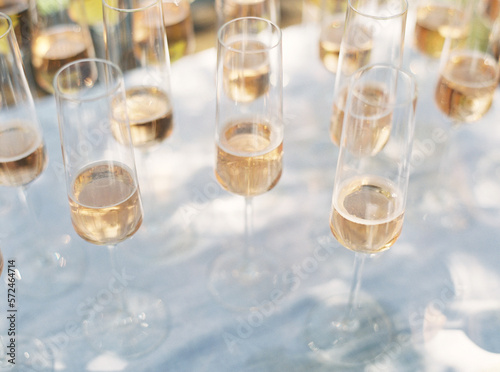 Al Fresco Dining Tables