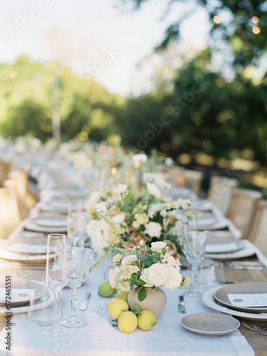 Al Fresco Dining Tables