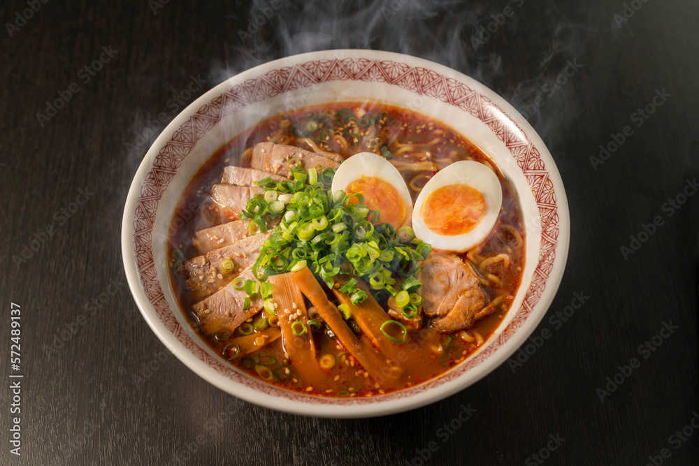 熱々の美味しいラーメン