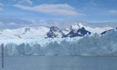 perito moreno glacier country