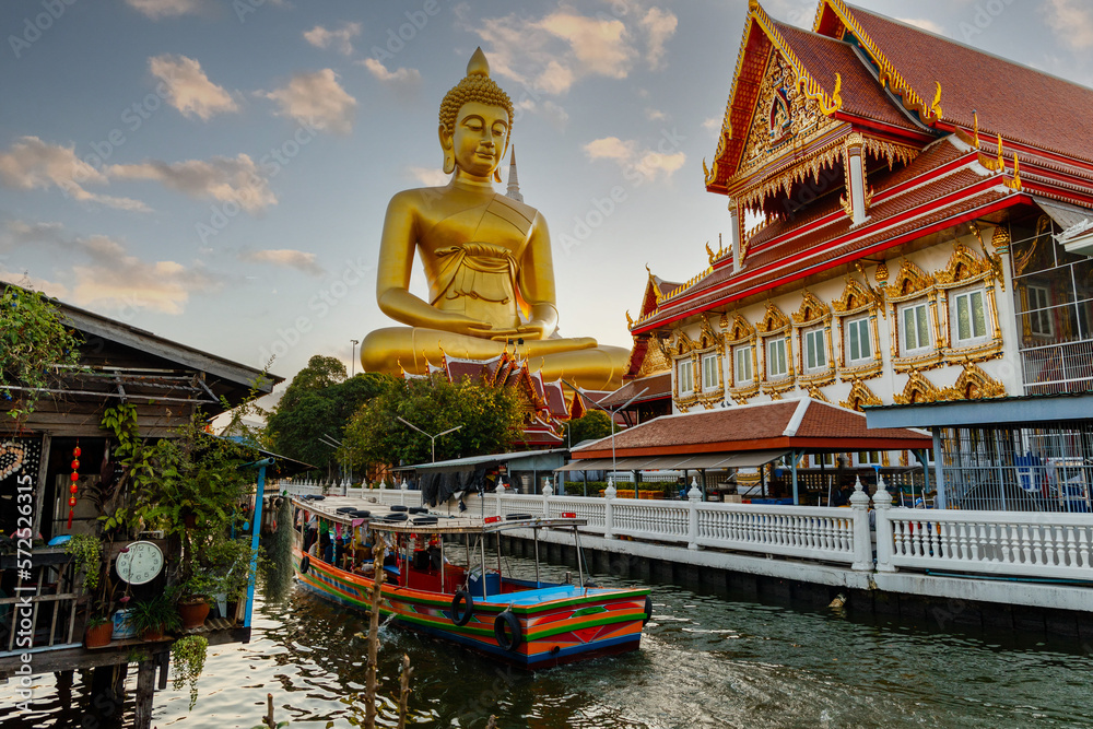 Golden big Buddha head. Big Buddha of Paknam Temple in Bangkok. Religion famous tourist place. - obrazy, fototapety, plakaty 