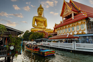 Keuken achterwand Bangkok Gouden Boeddha Paknam tempel Bangkok  © dron285