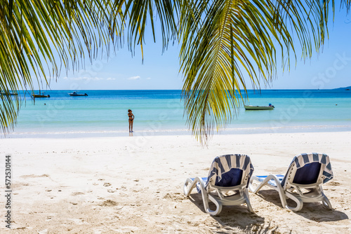 Fototapeta Naklejka Na Ścianę i Meble -  Relax sur plage paradisiaque des Seychelles à Praslin 