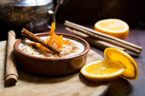 Fotografie Catalan cream is a very typical dessert of Catalan cuisine similar to the French crème brûlée