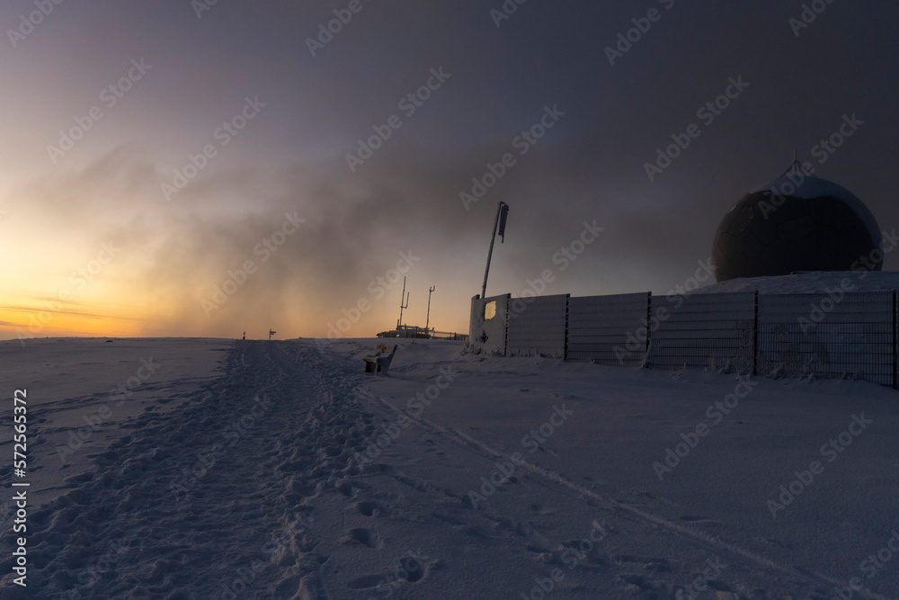 Sonnenuntergang auf dem höchsten Berg in der Rhön, die Wasserkuppe 3 Sonnenuntergang auf dem höchsten Berg in der Rhön, die Wasserkuppe 3