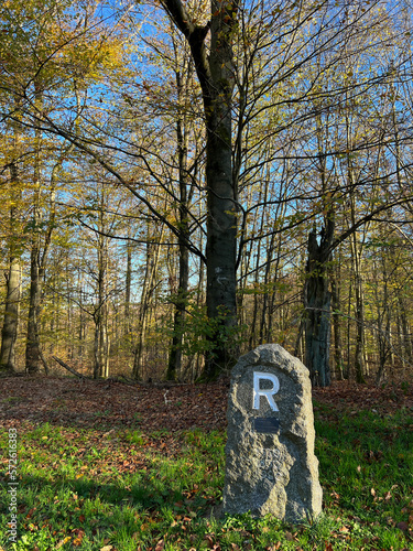 Wandertour durch Wolfsburg-Unkeroda - Rennsteig Grenzstein
