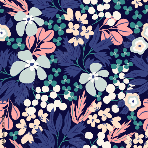 Vector Floral Seamless Pattern (ID: 572619953)