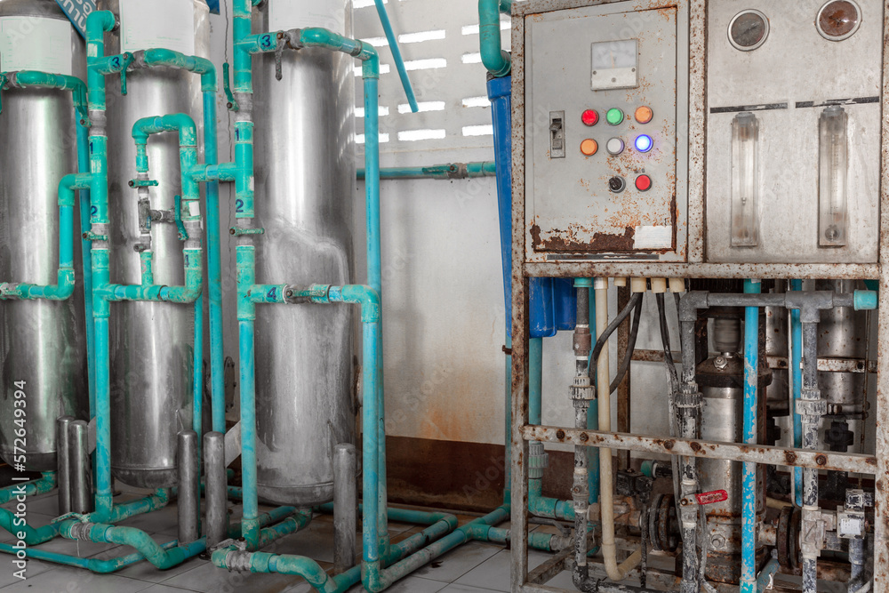 Reverse osmosis system for water drinking plant system of automatic treatment and multi-level filtration of drinking water produced from well.