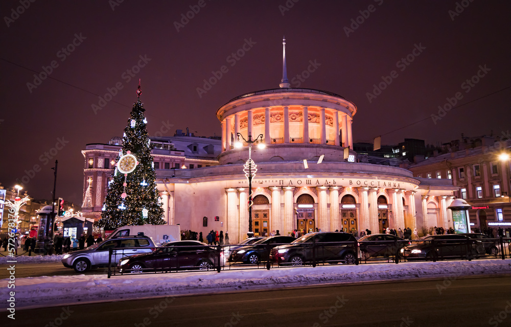 Night St. Petersburg, Vosstaniya Square