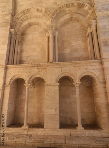 La a pietra della cattedrale di Trani