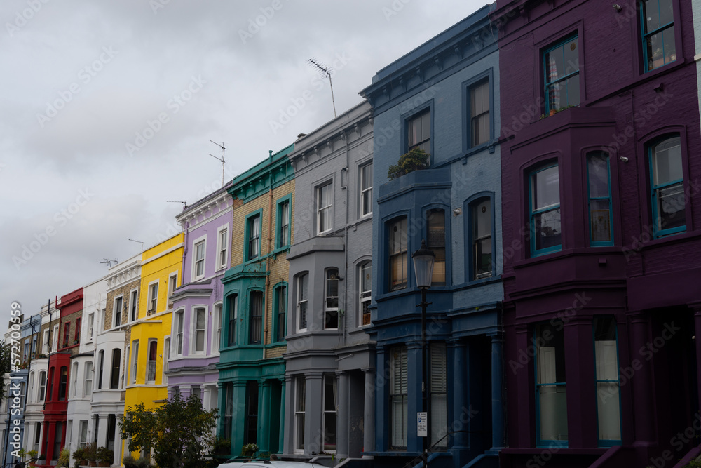 Fototapeta premium Street in Notting Hill, district in the borough of Kensington and Chelsea in central London.