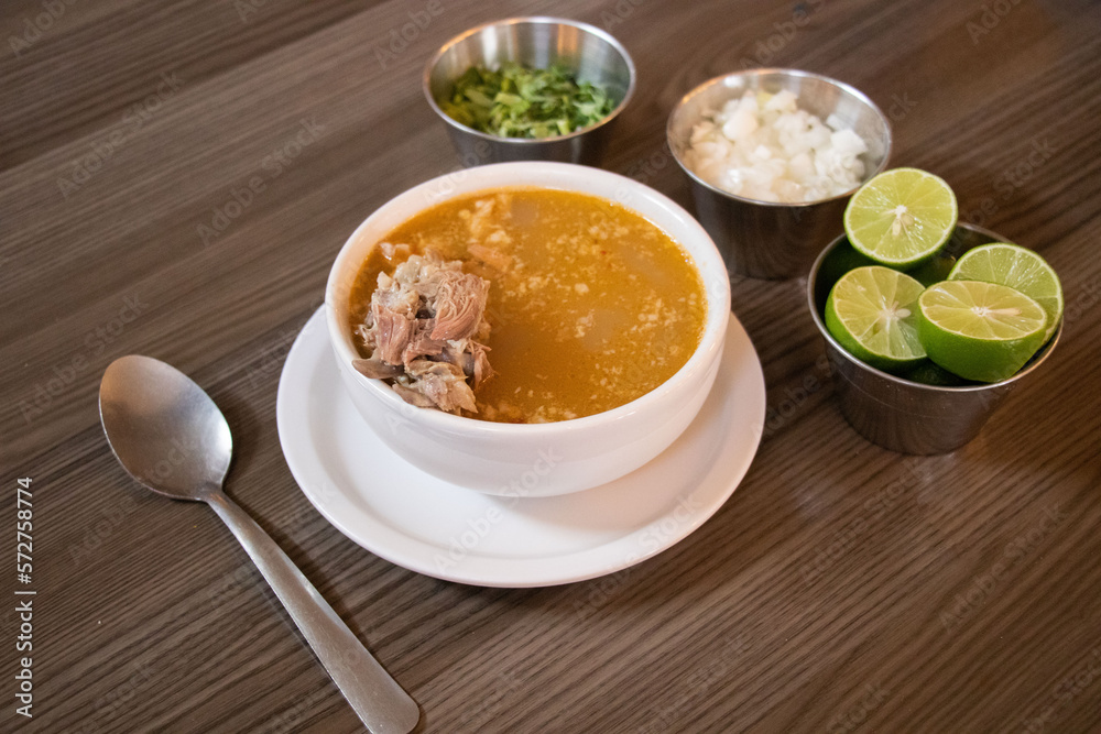 Consomé con barbacoa Consomé con barbacoa