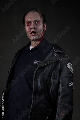 Zombie Cop  © sidney