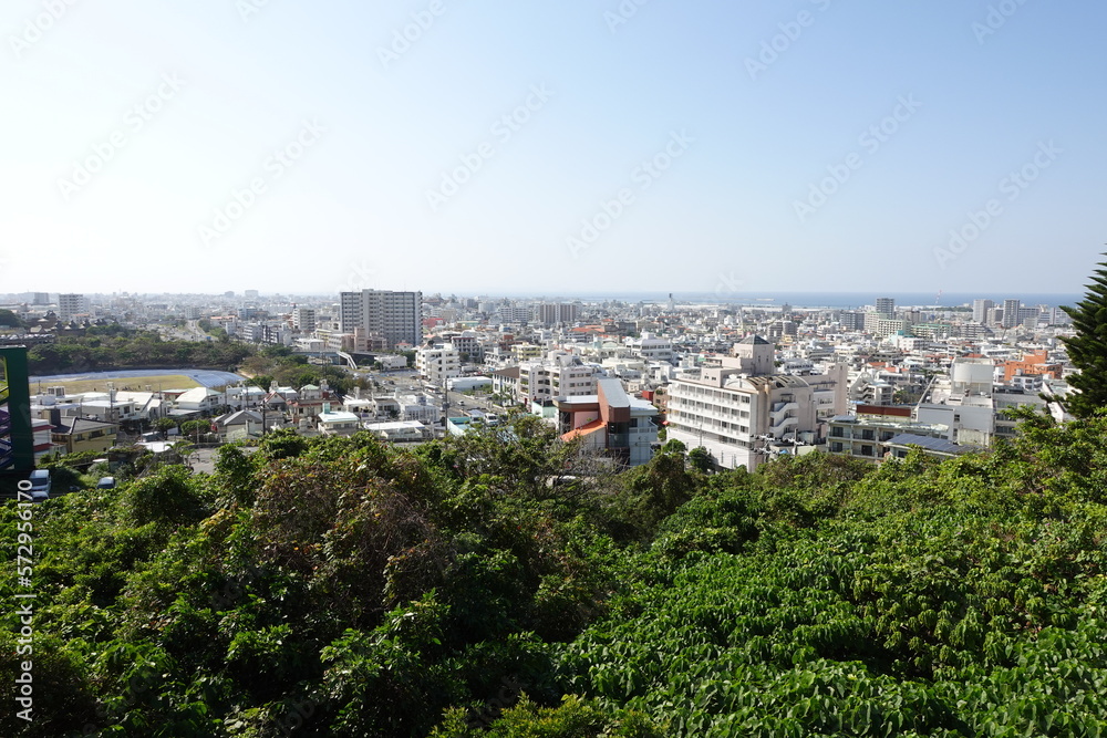 浦添大公園展望台から眺めた浦添市内の町並み