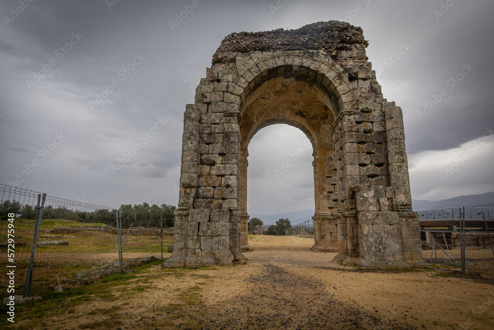 Arco romano de Cáparra en Extremadura
