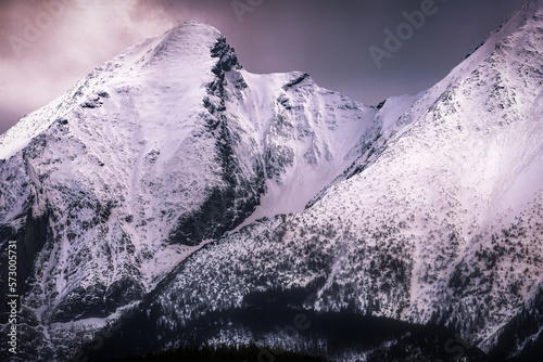 Tatry Bielskie. Od lewej szczyty: Płaczliwa Skała, Hawrań. photo