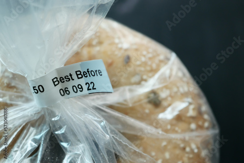  expiry date on a bread packet 