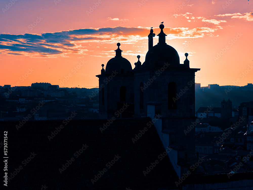 Dusk in Porto