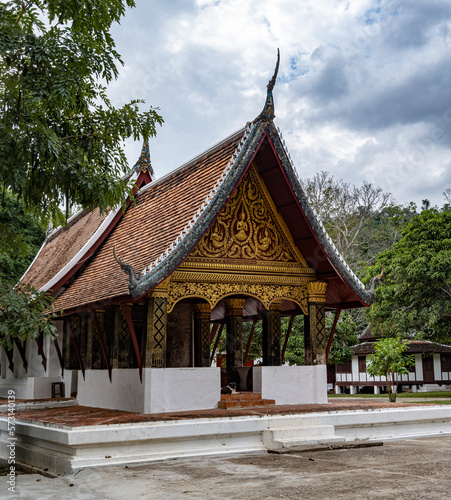 Wat Long Koon , temple et habitation