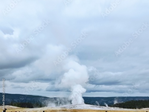 old faithful gayser photo