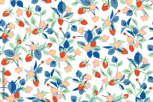 Cute seamless pattern with wild strawberries. berry pattern